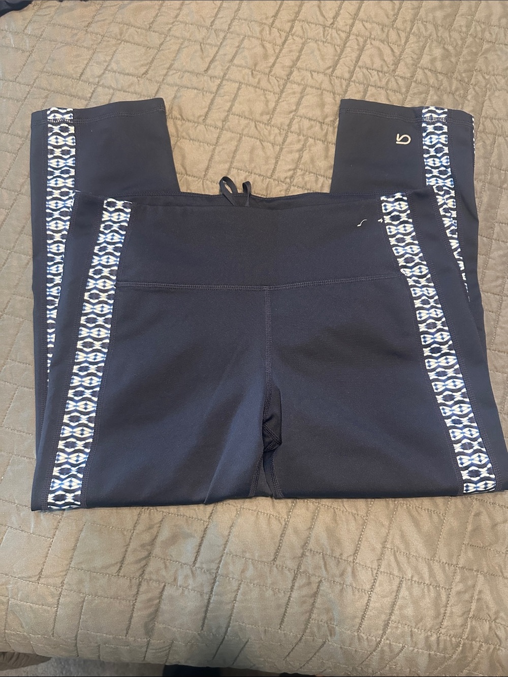 GapFit Navy Athletic Leggings with Side Pattern